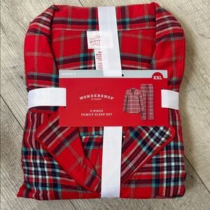 Wondershop Red Plaid Family Sleep Set